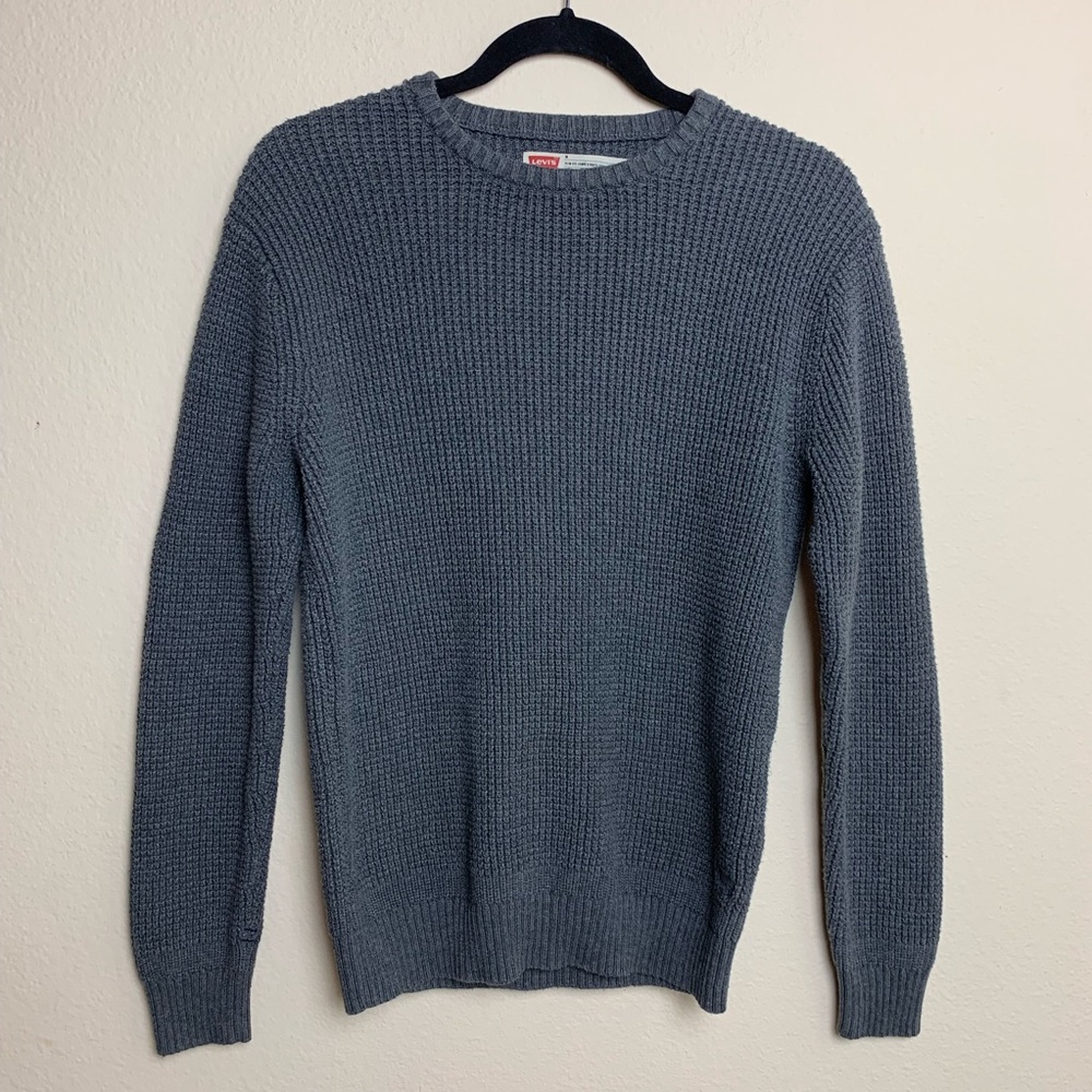 LEVI’S slim fit grey knit sweater